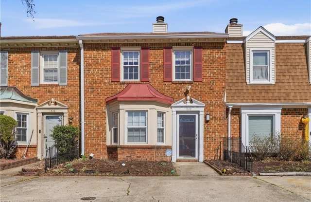 1328 Mill Lake Quarter photos photos