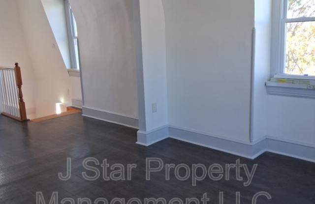 1568 North 10th Street - 3 Gallery 4