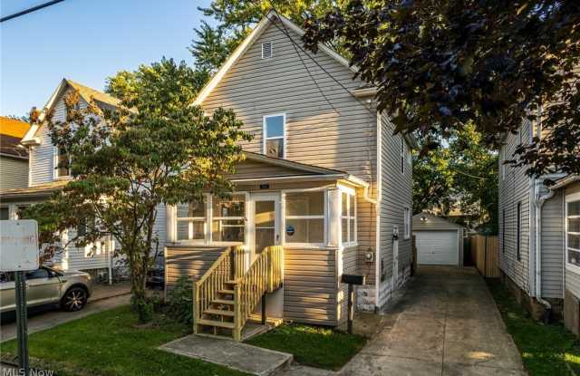 312 Upland Avenue photos photos