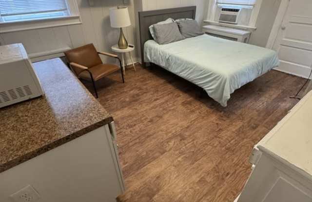 712 N Arther Ashe Blvd photos photos