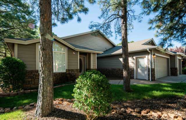 Beautiful Walnut Ridge Home! - 2281 North Ricke Lane, Flagstaff, AZ 86004