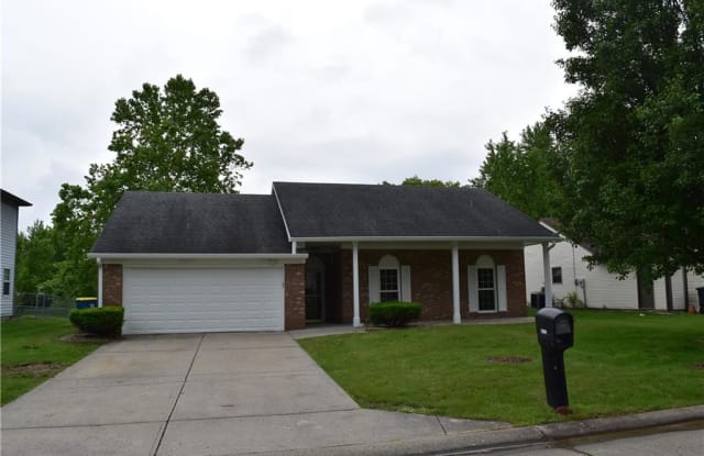 12081 PEBBLEBROOKE Court - 12081 Pebblebrooke Ct, Lawrence, IN 46236