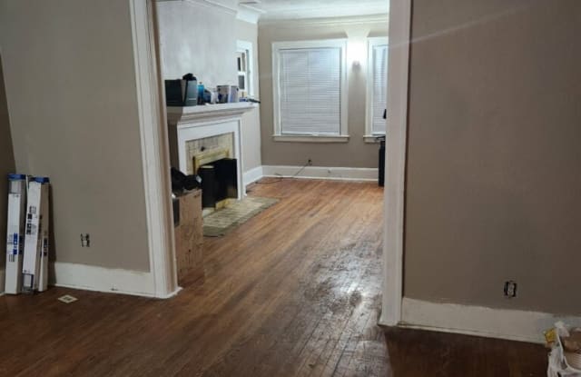 2727 Calvert Avenue - 1 Gallery 3