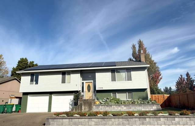 Stunning 4 BR / 3 BA West Beaverton Home with Private Oasis & Sport Court! photos photos