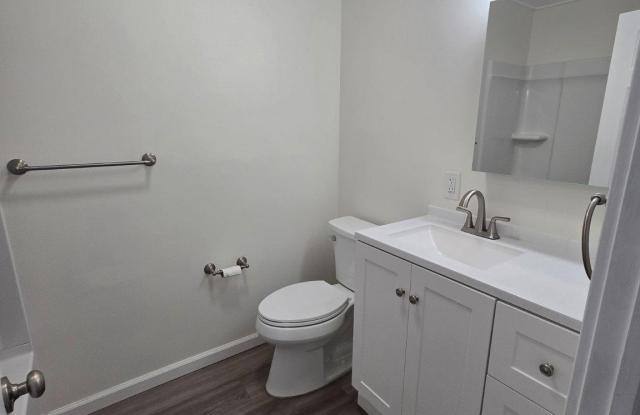 130 S BROADWAY Gallery 4