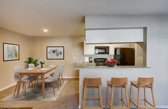 Sienna at Cherry Creek Apartments Gallery 2