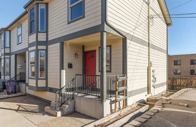 Charming 3 Bedroom Townhome in Highlands Neighborhood photos photos