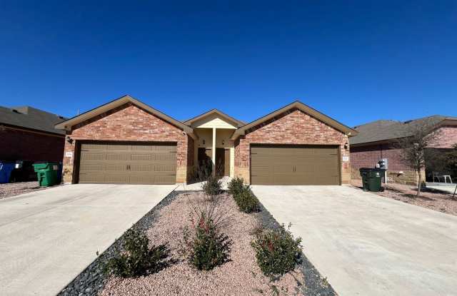 Come Home to Comfort Style in Seguin, TX! - 1110 Renee Way, Seguin, TX 78155 Come Home to Comfort Style in Seguin, TX! - 1110 Renee Way, Seguin, TX 78155