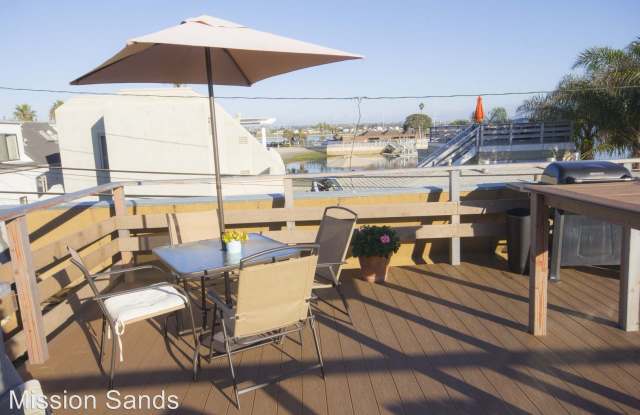 3673 Bayside Ln - 3673 Bayside Ln, San Diego, CA 92109