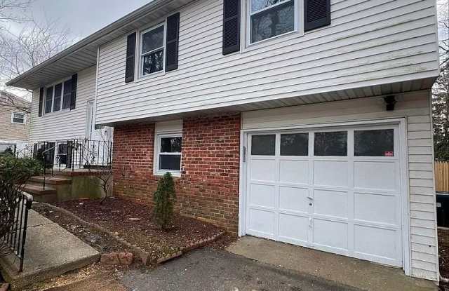 331 Colonial Dr - 331 Colonial Drive, Toms River, NJ 08753