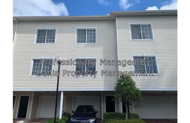 9705 Meadow Field Cir - 9705 Meadow Field Cir, Westchase, FL 33626
