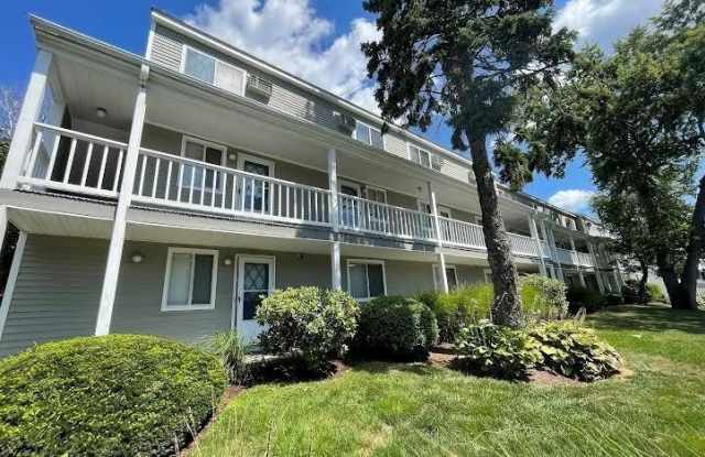 718 Cove Road - 718 Cove Road, Stamford, CT 06902