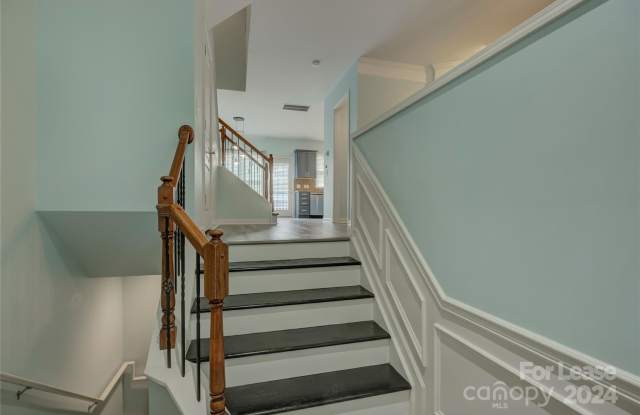 568 Sixth Baxter Crossing Gallery 4