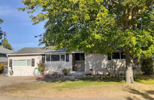 2640 Watson Street photos photos