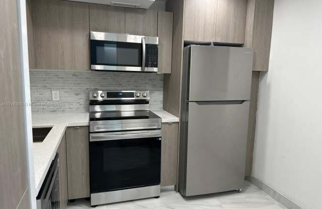 2950 NE 201st Ter photos photos