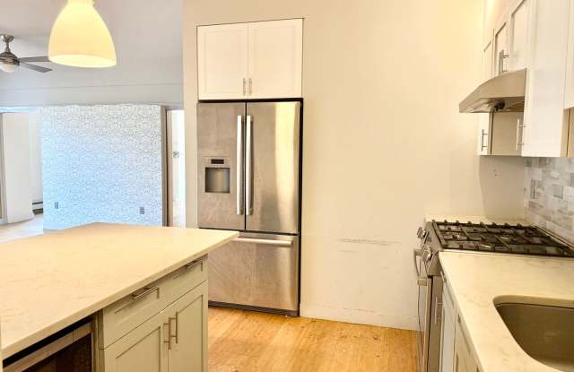 Fabulous Intown Condo Gallery 3