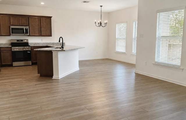 23668 Sweetbriar Ct Gallery 2