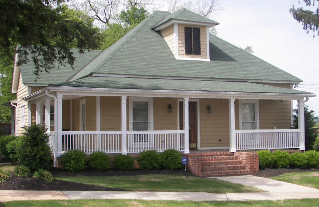 Greenville, 2BD/2BA, 1700SF photos photos
