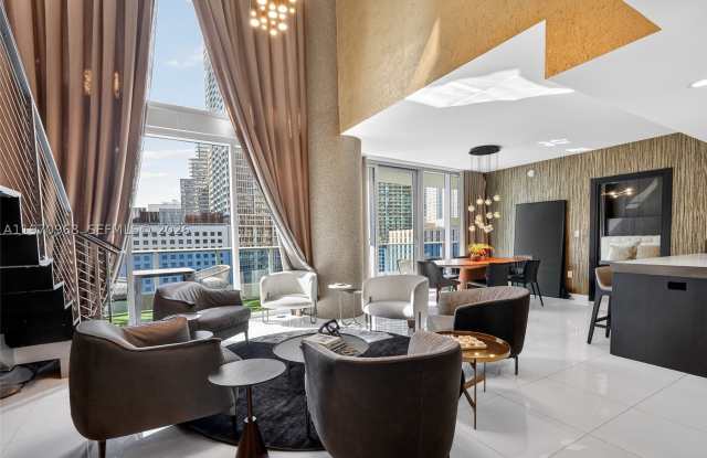 200 Biscayne Boulevard Way Gallery 1