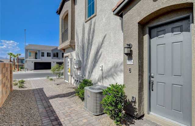 275 Callen Falls Avenue Gallery 3