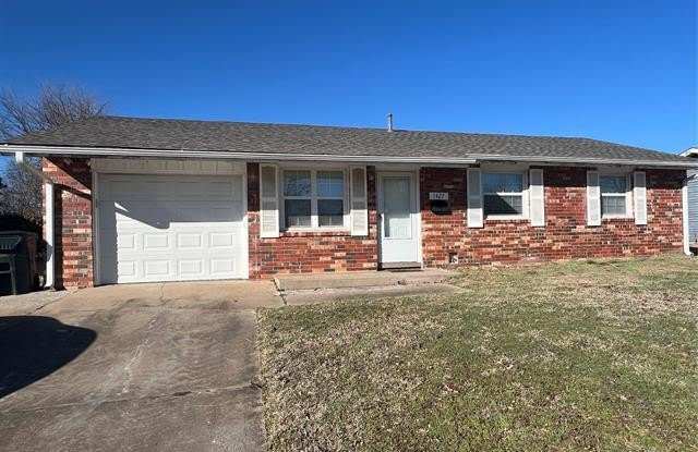 1427 E Line Avenue photos photos