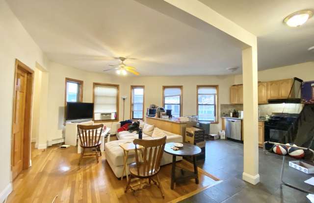 Charming 5 Bedroom -No Broker Fee photos photos