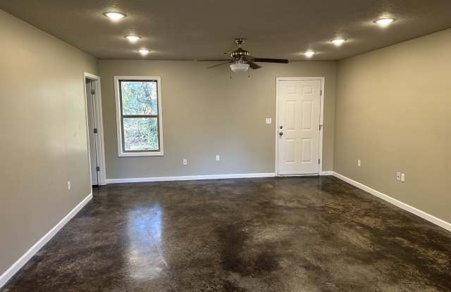 402 Kiersen Lane Gallery 3