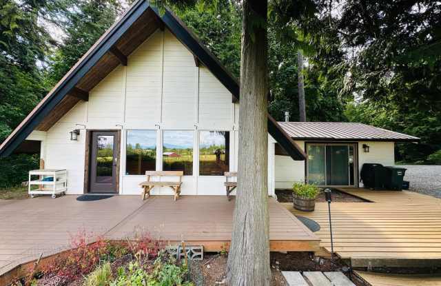 2 Bedroom+1 Bath on 5 Acres - Ferndale photos photos