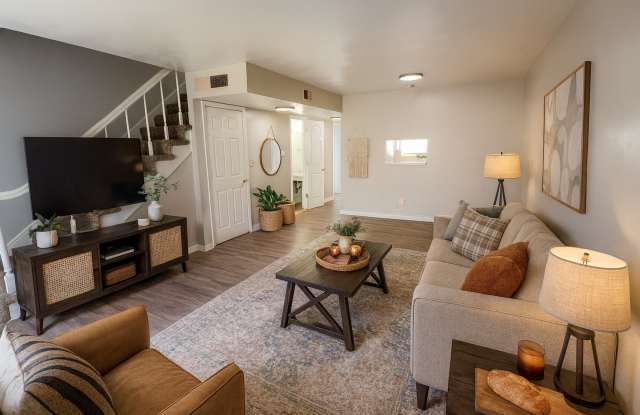 Immediate Move-In! Spacious 2-Bedroom Apartments Near Downtown | $100 Deposit Gallery 3