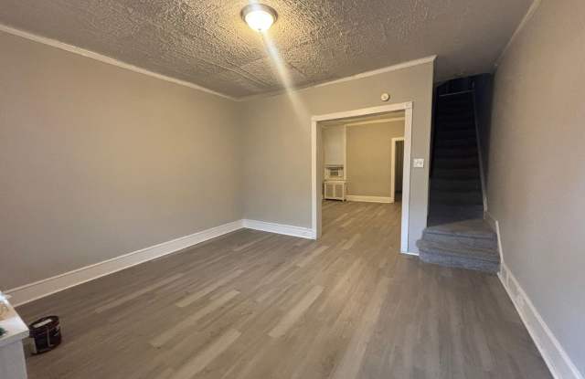 Spacious 3-Bedroom Home with Front Porch | North Philadelphia MOVE IN SPECIAL Gallery 1
