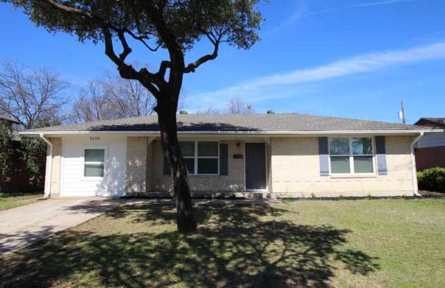 2639 Inadale Ave - 2639 Inadale Avenue, Dallas, TX 75228