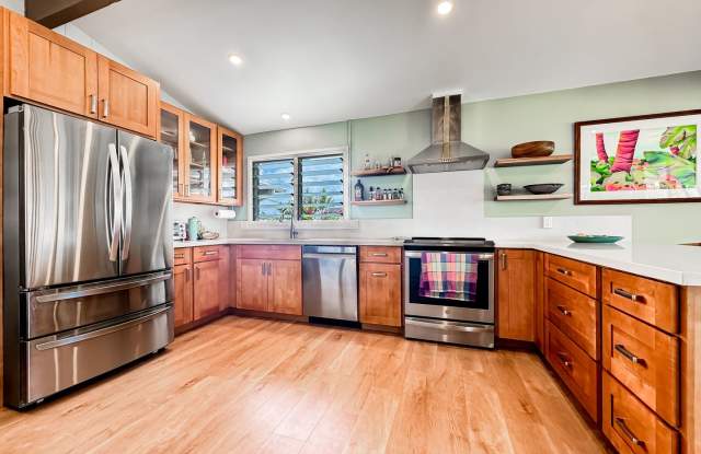 Furnished, Pet Friendly, Kailua House Fronting Canal photos photos