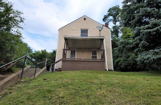 2639 Homestead Duquense Road - 2639 Homestead Duquesne Road, West Mifflin, PA 15122