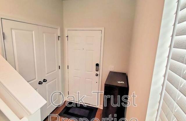 220 Lazy River Lane Gallery 3