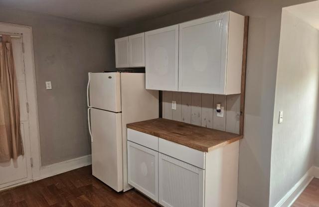 19 Highland Avenue - 3 photos photos