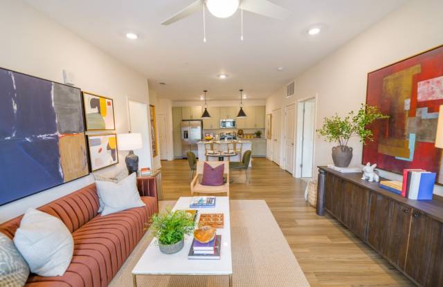 Classic City Flats | Luxury Apartments Gallery 3
