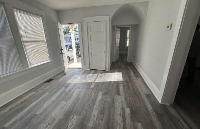 209 Taylor Avenue Gallery 2
