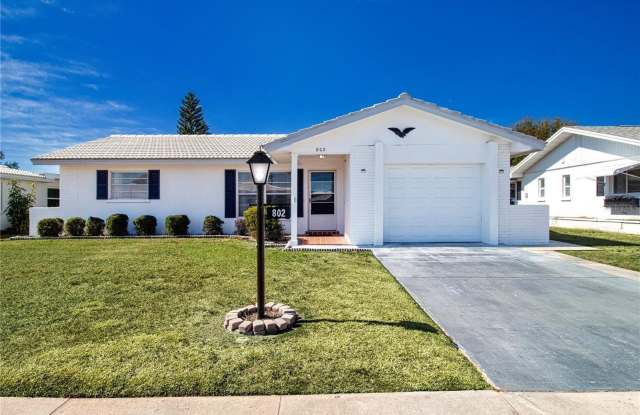 802 BUTTONWOOD DRIVE photos photos