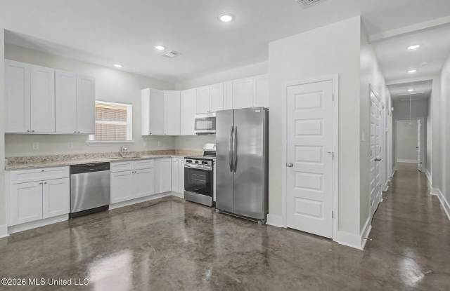 12297 Massachusetts Road lot: A Gallery 4