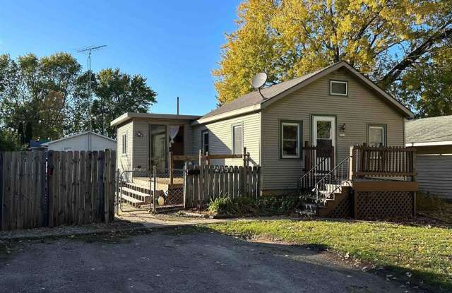 2351 Ashland Street photos photos