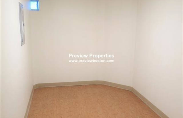 17A Putnam Ct. Gallery 2