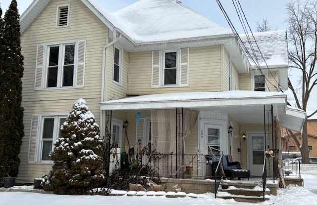 209 Elm Street - 2 photos photos 209 Elm Street - 2 photos photos