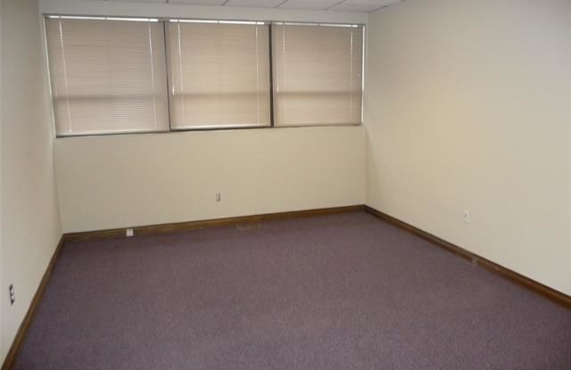28275 Orchard Lake Road Gallery 2