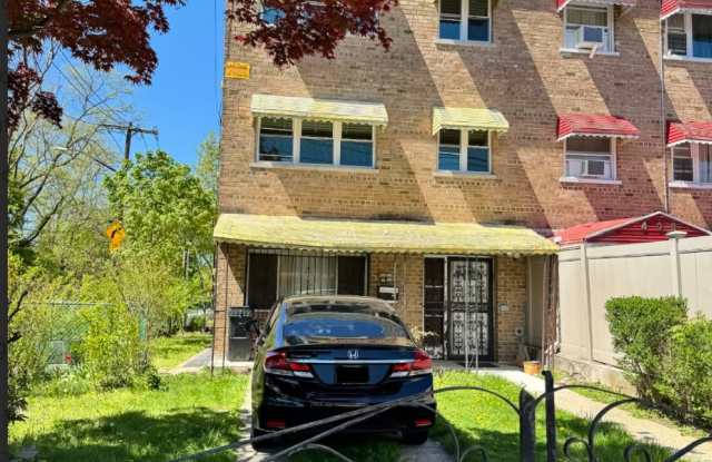 401 Olmstead Avenue photos photos