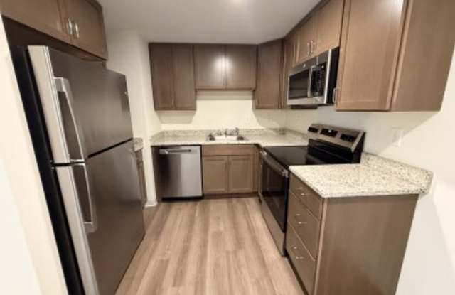 1741 Washington Street photos photos