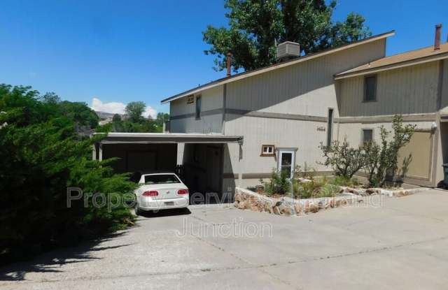 2422 1/2 Hidden Valley Drive photos photos