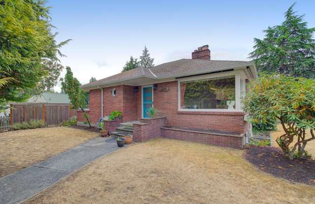 4Bd/1.75Ba Edmonds House photos photos