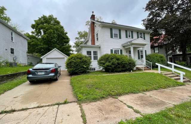2209 Iowa Street photos photos