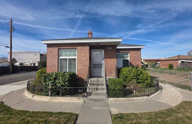 Sparks Brick House photos photos