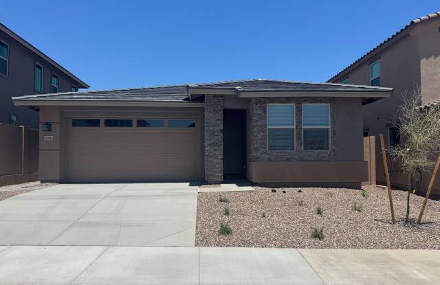 BRAND NEW 4 BEDROOM IN NORTHPOINTE photos photos